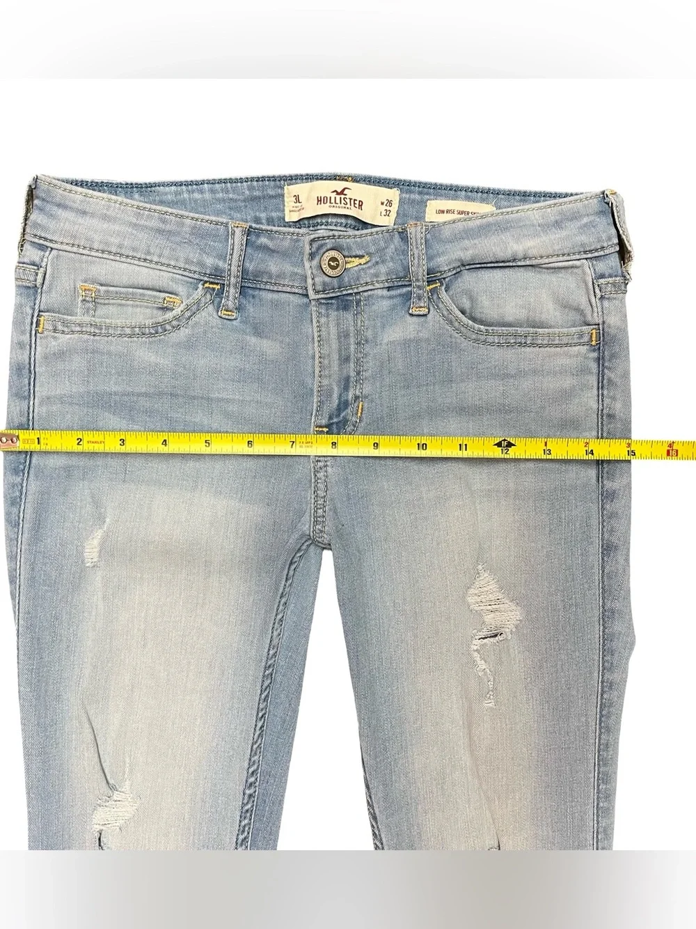 Hollister Women's Low Rise Super Skinny Jeans Light Wash Distressed Size W26 L32